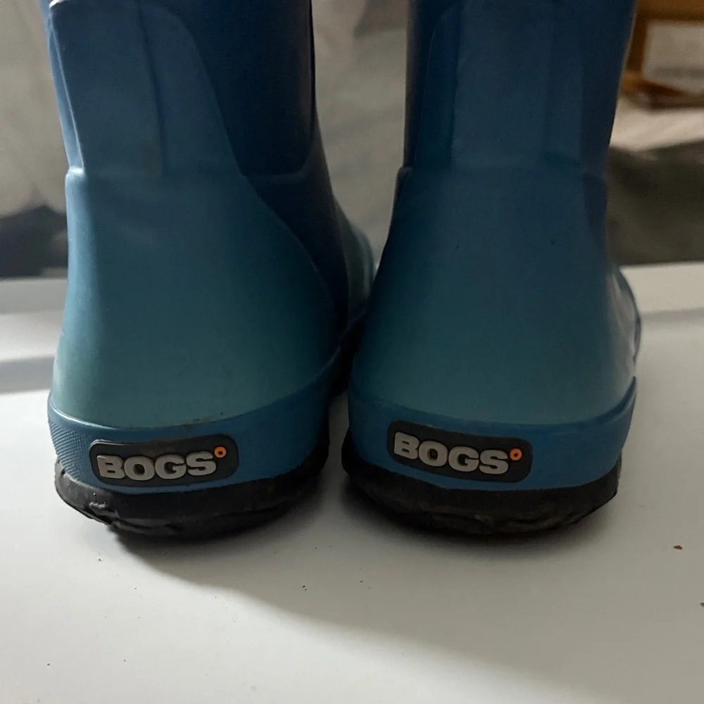Bogs Kids Aqua Blue Rain Boots boys or girls